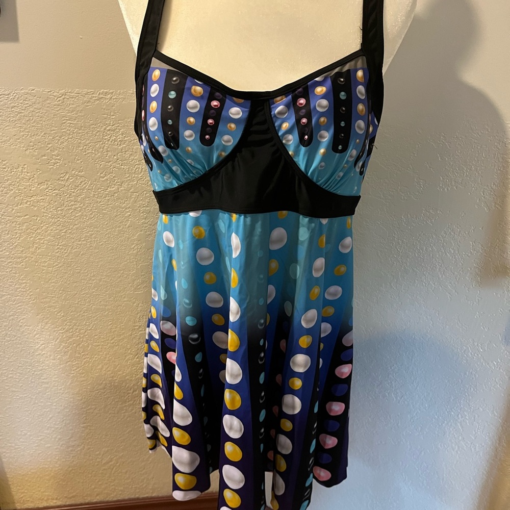 Brand New 2 Piece Bathing Suit. Size 1X.